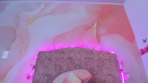 Snapshot of bella__sweets chatting on 01.27.25 Melanie online show from 01.27.25