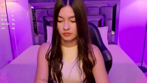 Bella  online show from 10.30.25