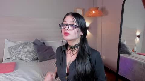 Bella Corbin   online show from 05.15.26