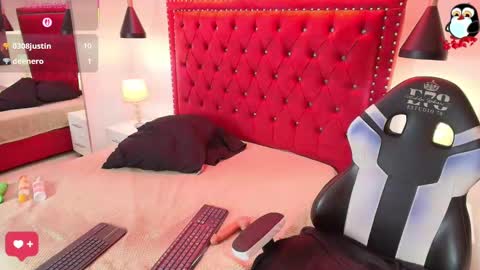 Bella  online show from 11.15.25