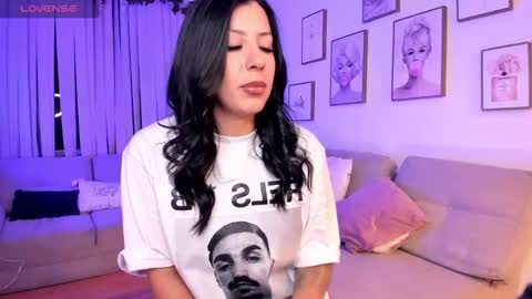 Snapshot of bella_es chatting on 09.14.25 Onlyfans isa bella 23 online show from 09.14.25