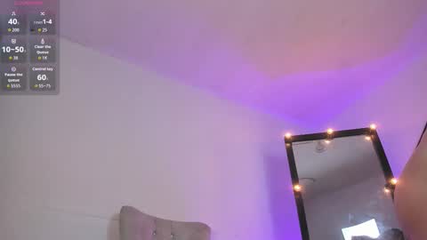 bella_houston online show from 10.27.25