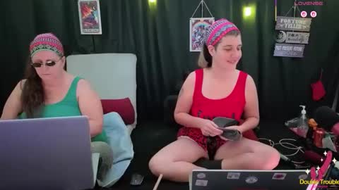 Snapshot of bella_james_1988 chatting on 11.26.25 Bella James online show from 11.26.25