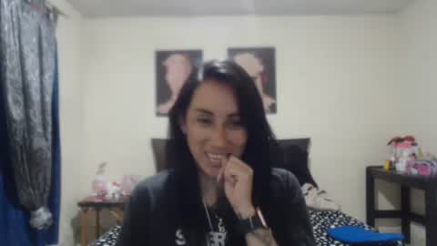 Snapshot of bella_luna34 chatting on 03.17.26 bella_luna34 online show from 03.17.26