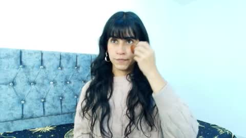 Bella online show from 09.15.25