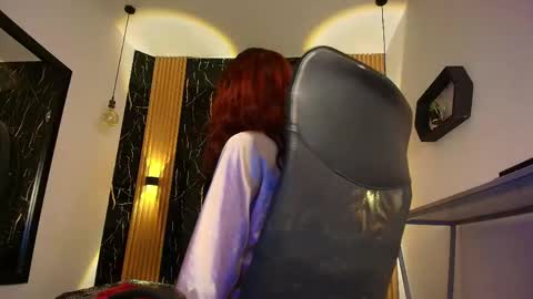 Snapshot of bella_salvatore chatting on 05.10.26 online show from 05.10.26