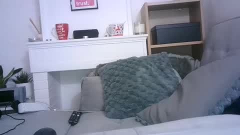 Snapshot of bella_sexy_feet chatting on 01.15.25 bella_sexy_feet online show from 01.15.25