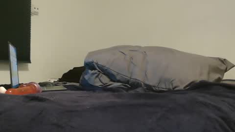 Snapshot of bella_sexy_feet chatting on 02.09.25 bella_sexy_feet online show from 02.09.25