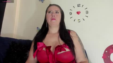 Bella Smith online show from 11.18.25