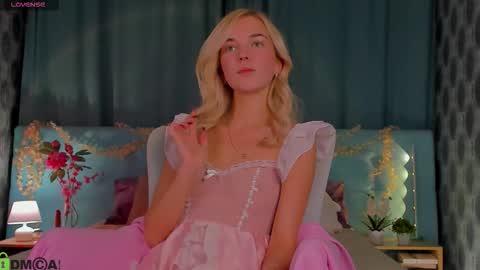 Bella online show from 10.09.25