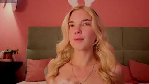 Bella NEW ROOM online show from 07.09.26