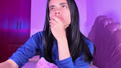 Valeria Model Independent online show from 11.11.25