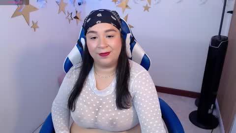 Snapshot of bella_sweet_01 chatting on 10.20.25 BELLA online show from 10.20.25