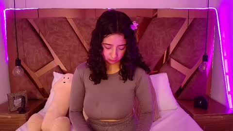 Bella Swwan  online show from 06.03.26