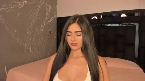 bellaastorm online show from 11.07.25