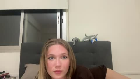 Bella Bloom online show from 05.26.26