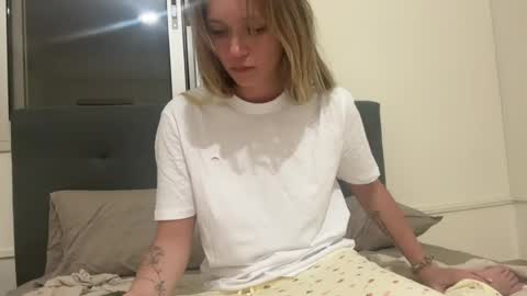 Bella Bloom online show from 05.28.26