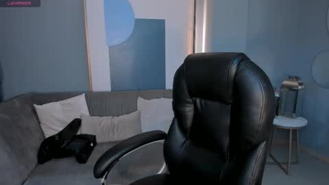  Bella C  online show from 12.18.25