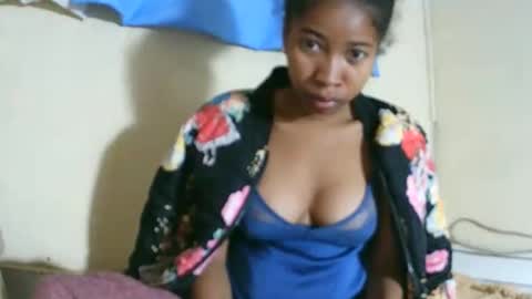 Snapshot of bellaena chatting on 04.05.26 bellaena online show from 04.05.26