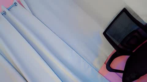 Bella rowt online show from 12.29.24