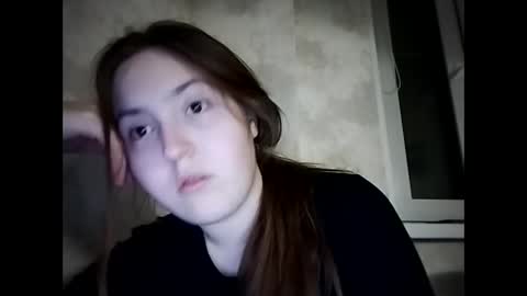 Snapshot of bellahadid8 chatting on 12.03.25 Charming Hamster online show from 12.03.25