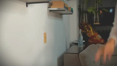 Snapshot of bellahproudly chatting on 06.19.26 Bellah online show from 06.19.26