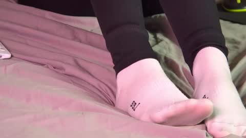 BellaMarebelle online show from 12.14.25