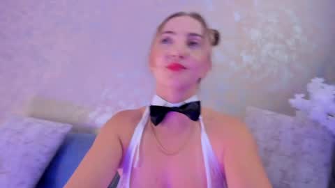 Snapshot of bellamariex chatting on 05.05.26 Bella Marie online show from 05.05.26