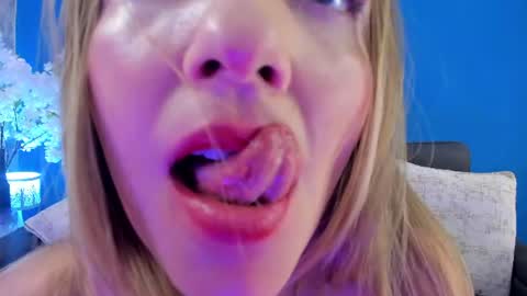 Bella Marie online show from 07.11.26
