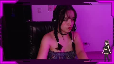 Bella Monteluna online show from 10.21.25