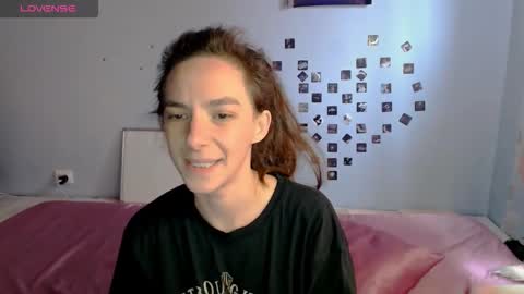 Snapshot of bellaqueen0701 chatting on 11.20.25 bellaqueen0701 online show from 11.20.25