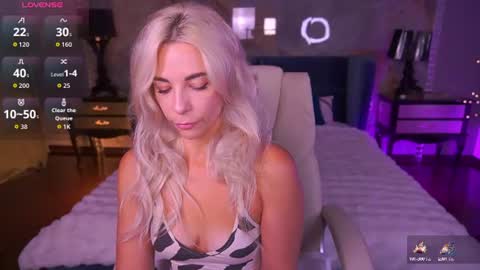 Snapshot of bellarayyy chatting on 07.19.26 Bella online show from 07.19.26