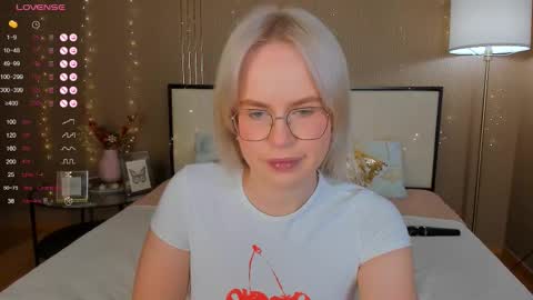 Bella online show from 11.30.25