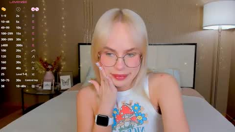 Snapshot of bellatip chatting on 02.23.26 Bella online show from 02.23.26