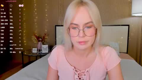 Snapshot of bellatip chatting on 02.27.26 Bella online show from 02.27.26