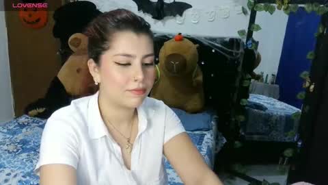 Aleja  online show from 10.22.25