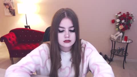 BellaVeller online show from 12.10.24