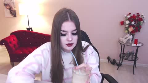 BellaVeller online show from 12.11.24