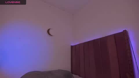 Bella online show from 10.26.25