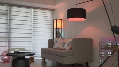 Snapshot of belle_adrienne chatting on 09.12.25 Belle Adrienne  IG  online show from 09.12.25