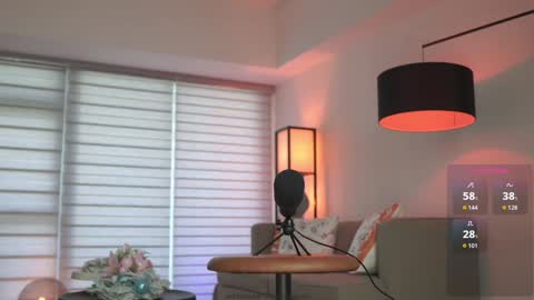 Snapshot of belle_adrienne chatting on 10.12.25 Belle Adrienne  IG  online show from 10.12.25