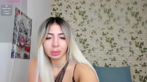 Snapshot of belle_hallle chatting on 01.14.25 LucyJelly online show from 01.14.25