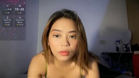 Snapshot of belle_pepper chatting on 10.06.25 belle online show from 10.06.25