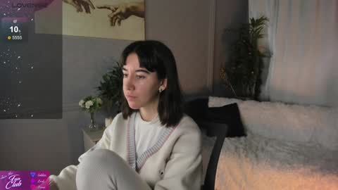 Snapshot of belle_via chatting on 01.14.25 Bella online show from 01.14.25