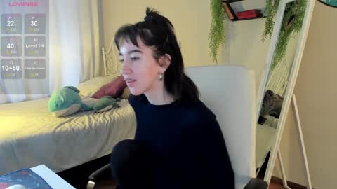 Snapshot of belle_via chatting on 01.19.25 Bella online show from 01.19.25