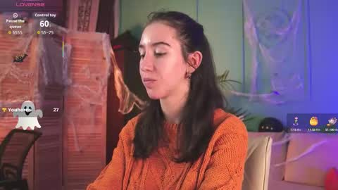 Snapshot of belle_via chatting on 11.05.25 Bella online show from 11.05.25