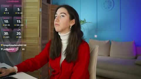 Snapshot of belle_via chatting on 11.28.25 Bella online show from 11.28.25