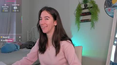 Snapshot of belle_via chatting on 11.30.25 Bella online show from 11.30.25