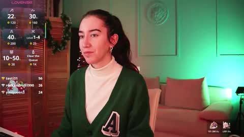 Snapshot of belle_via chatting on 12.16.25 Bella online show from 12.16.25