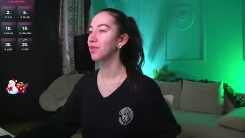 Snapshot of belle_via chatting on 01.06.26 Bella online show from 01.06.26